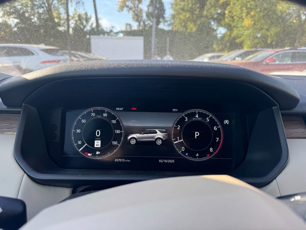 Used 2018 Land Rover Discovery HSE image 7