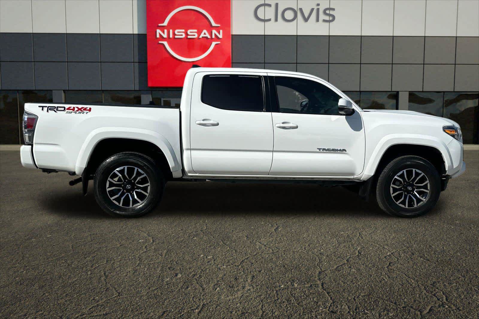 Used 2023 Toyota Tacoma TRD Sport w/ Advanced Technology Package AWD/4WD image 5