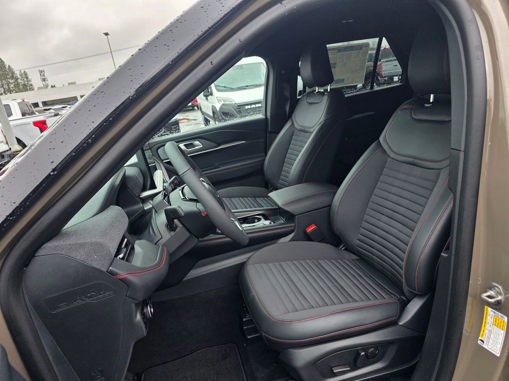 New 2026 Ford Explorer ST-Line w/ ST-Line Street Pack image 10