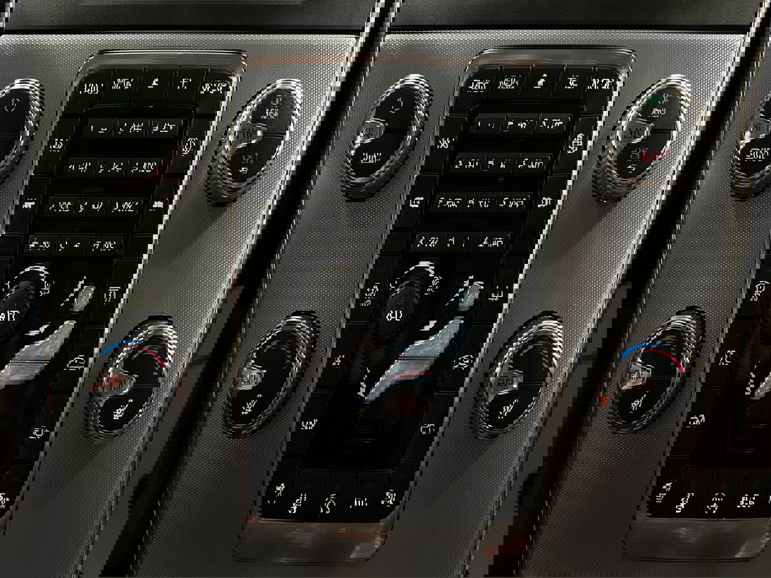 Used 2018 Volvo S60 T5 Dynamic w/ Vision Package image 10