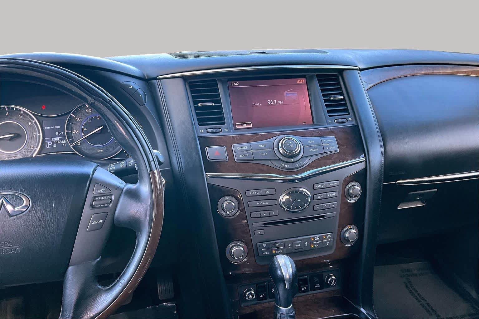 Used 2012 INFINITI QX56 4WD w/ Deluxe Touring Pkg image 6