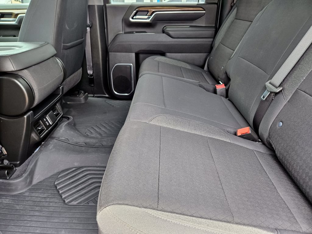 Used 2026 Chevrolet Silverado 2500 LT AWD/4WD image 36