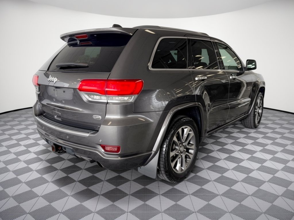 Used 2018 Jeep Grand Cherokee Overland AWD/4WD image 9