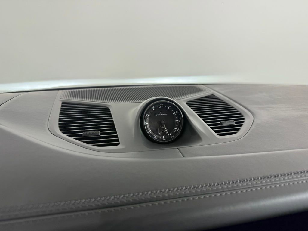 Certified 2025 Porsche Cayenne GTS image 23