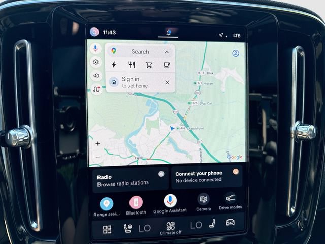 Certified 2023 Volvo XC40 Recharge Ultimate AWD/4WD image 23