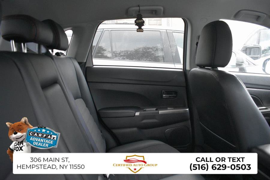 Used 2023 Mitsubishi Outlander Sport SE image 25