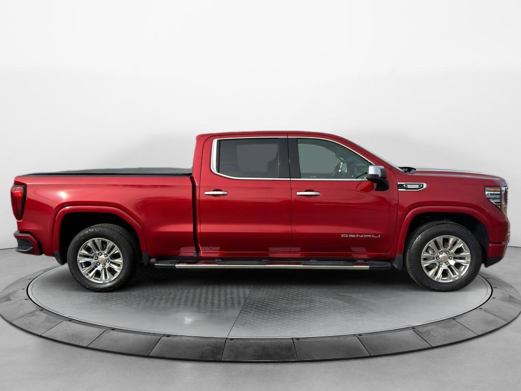 Used 2024 GMC Sierra 1500 Denali w/ Technology Package AWD/4WD image 11