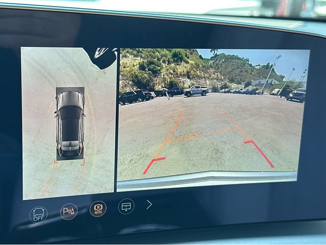 New 2026 Cadillac Lyriq Luxury w/ LPO, Floor Liner Package AWD/4WD image 26