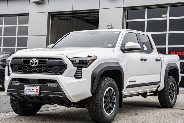 New 2025 Toyota Tacoma TRD Off-Road image 3