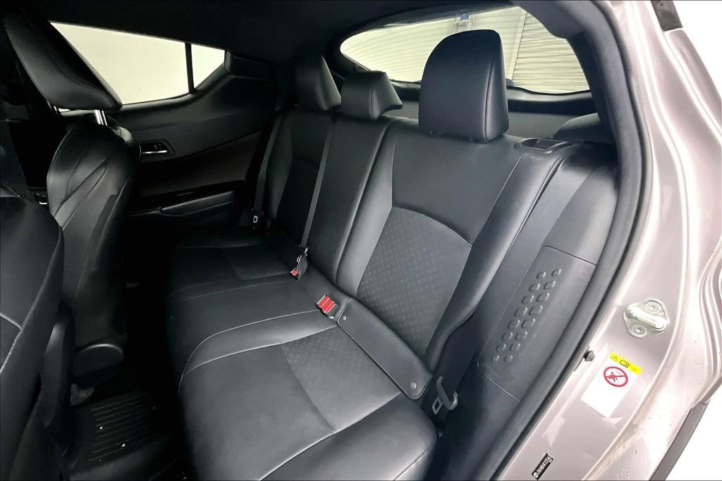 Used 2019 Toyota C-HR Limited image 30