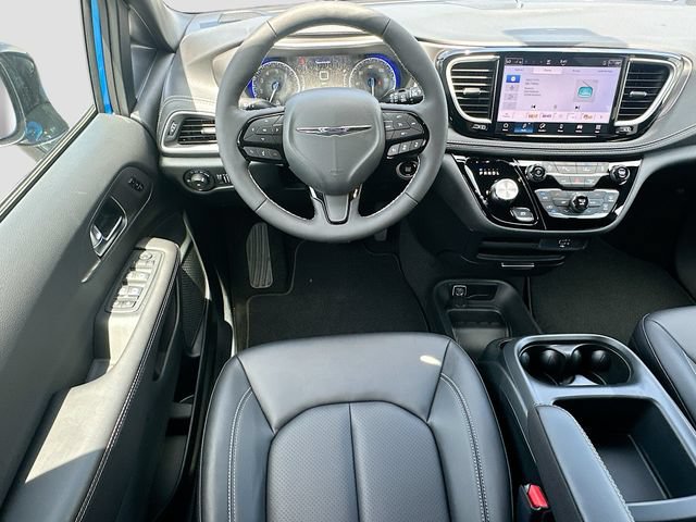 New 2026 Chrysler Pacifica Select w/ S Appearance Package FWD image 16