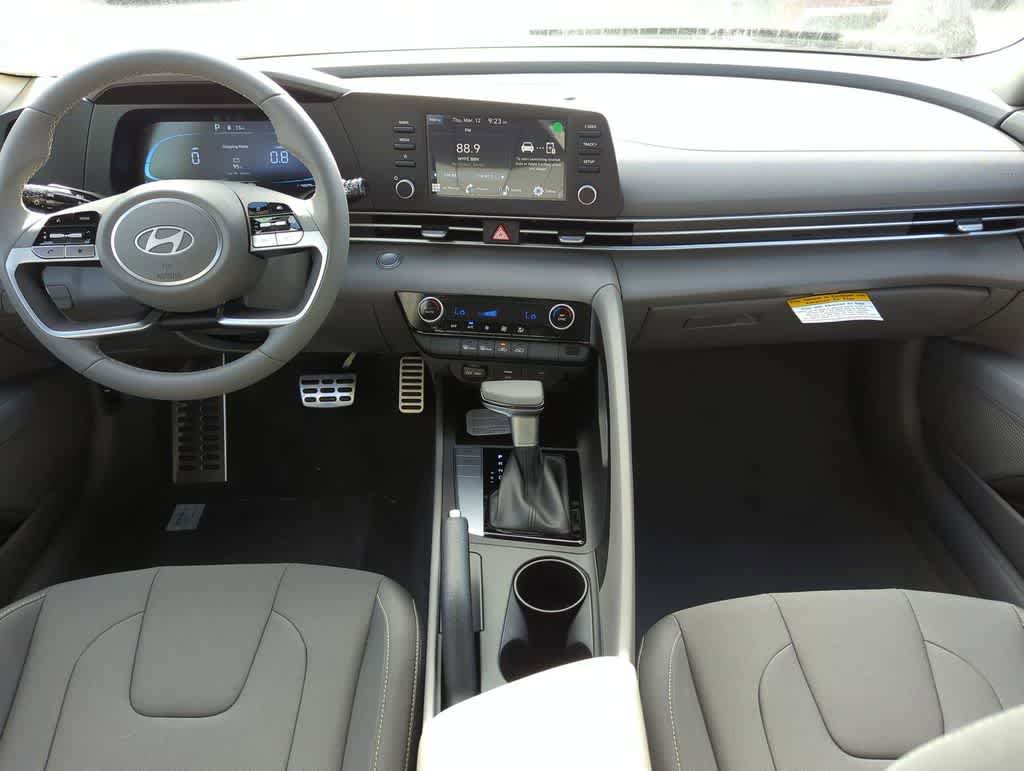 New 2026 Hyundai Elantra Sport FWD image 18