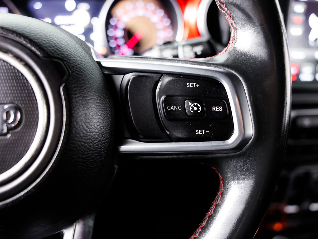 Used 2018 Jeep Wrangler Unlimited Rubicon image 36