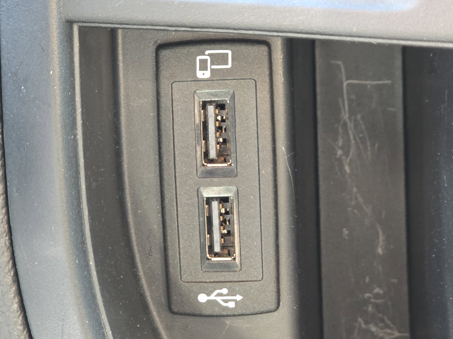 Used 2022 Mercedes-Benz Metris image 7