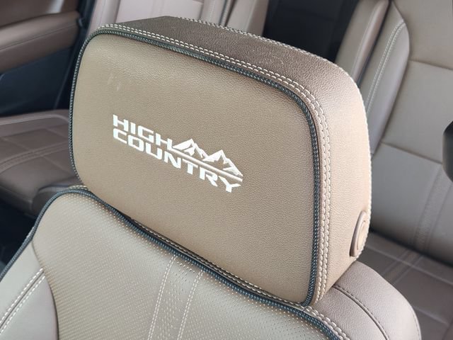 Certified 2025 Chevrolet Tahoe High Country AWD/4WD image 10