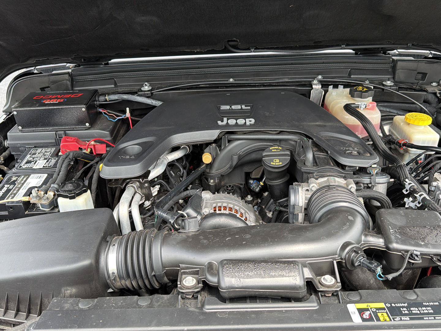 Used 2019 Jeep Wrangler Unlimited Rubicon AWD/4WD image 35