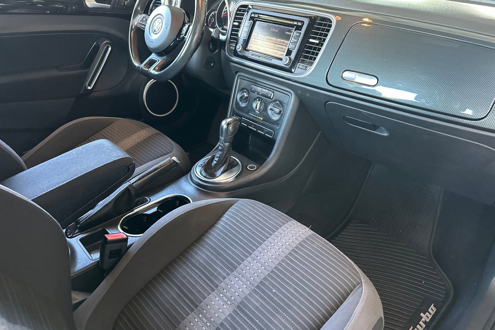 Used 2013 Volkswagen Beetle Turbo image 15