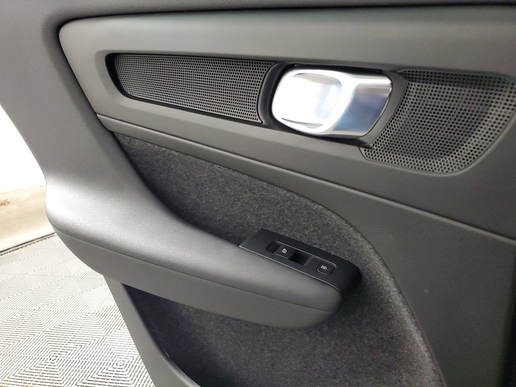 Certified 2024 Volvo XC40 Recharge Core w/ Protection Package Premier image 20