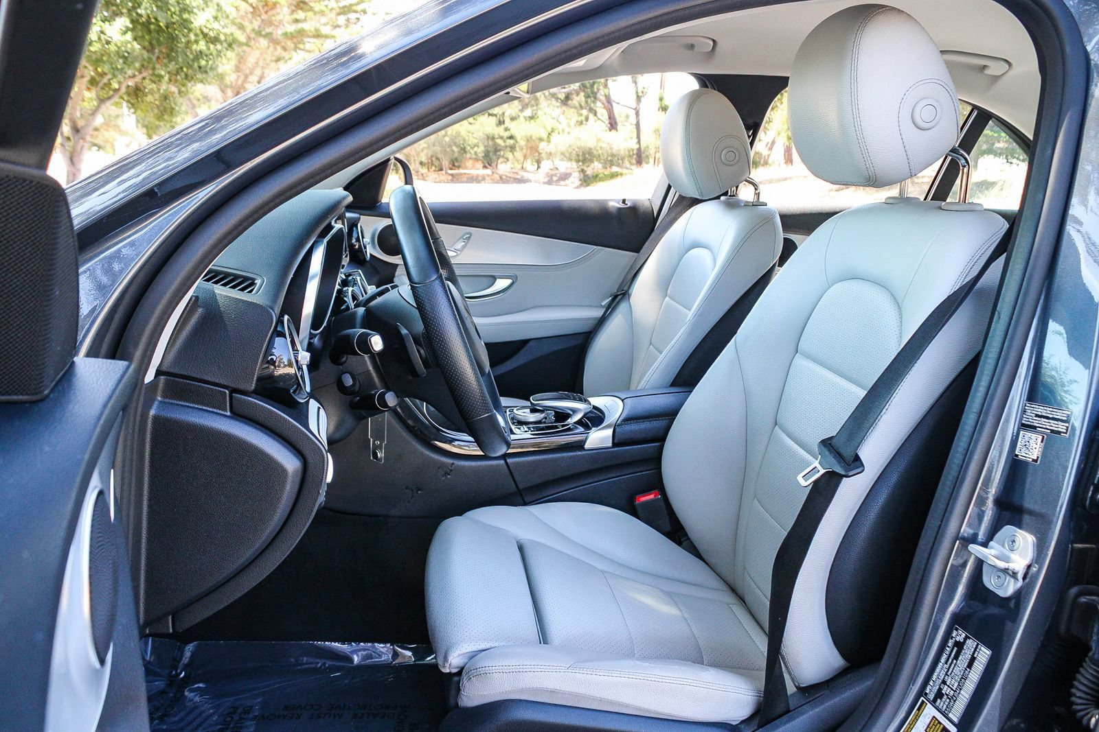 Used 2015 Mercedes-Benz C 300 Sedan image 18
