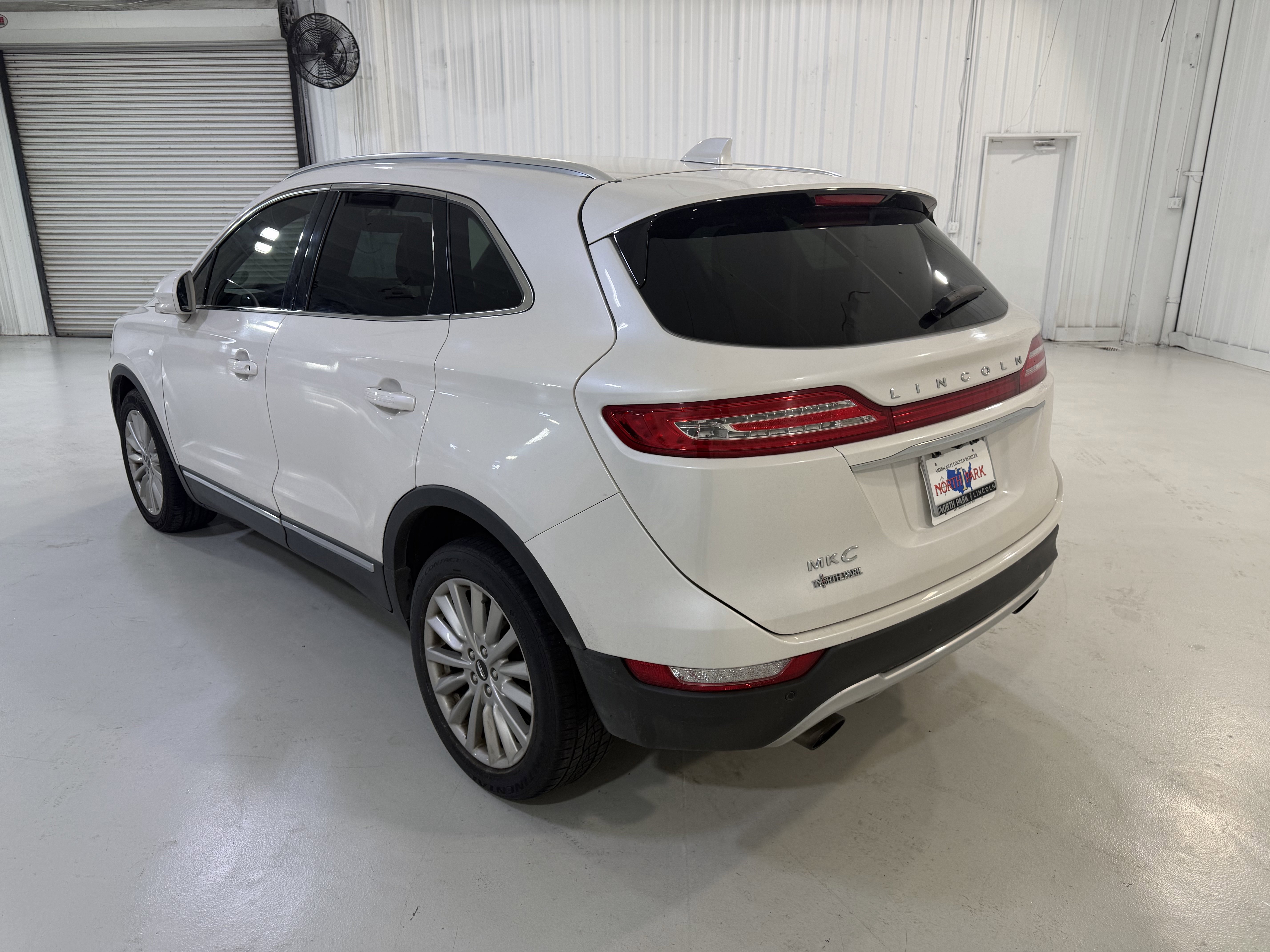 Used 2019 Lincoln MKC Premiere FWD image 3