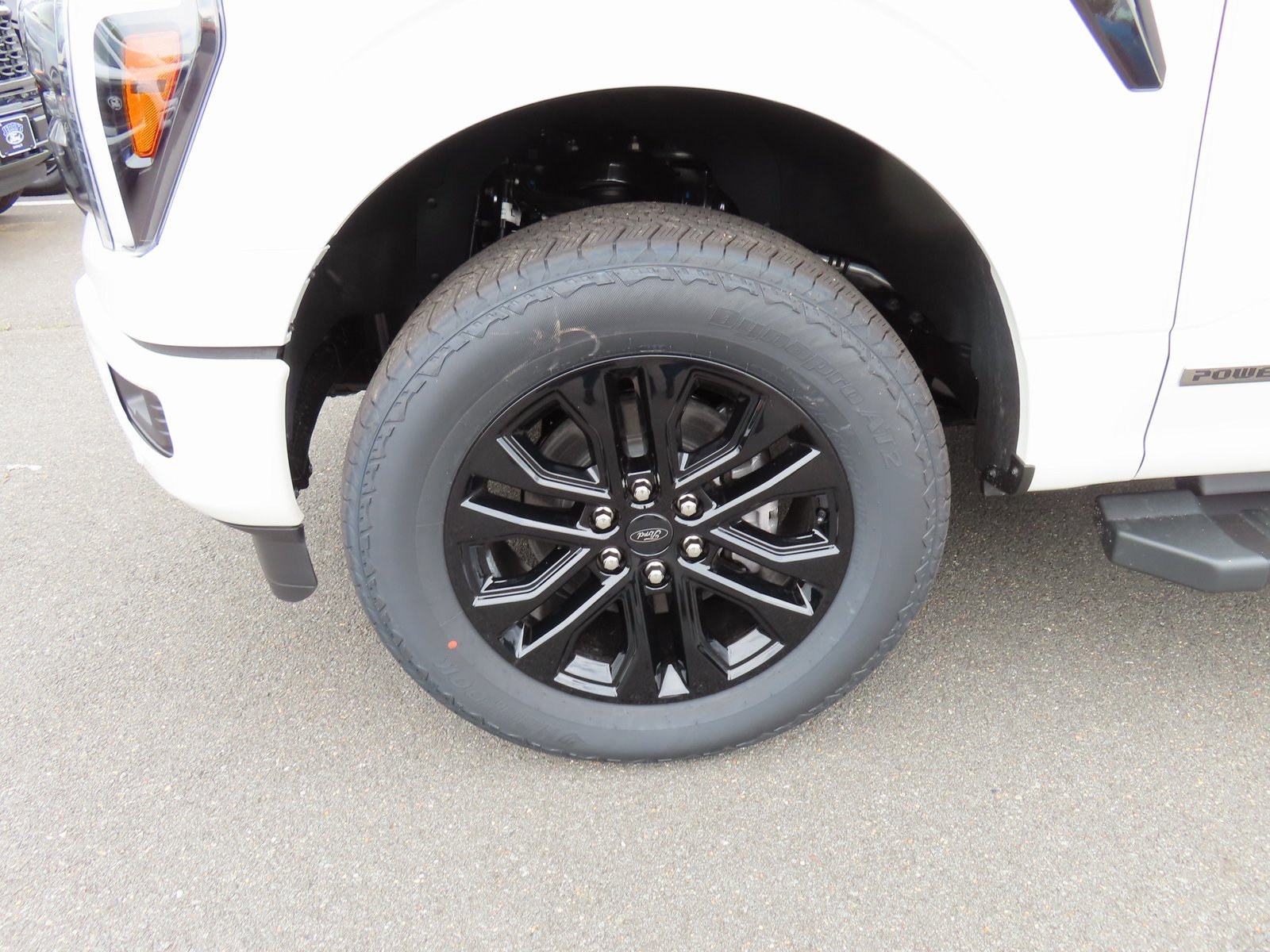 New 2025 Ford F150 Lariat w/ Equipment Group 502A High image 9