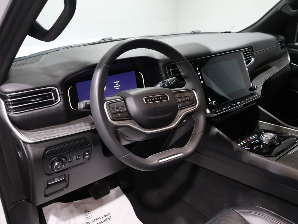 Certified 2024 Jeep Wagoneer Series II image 16