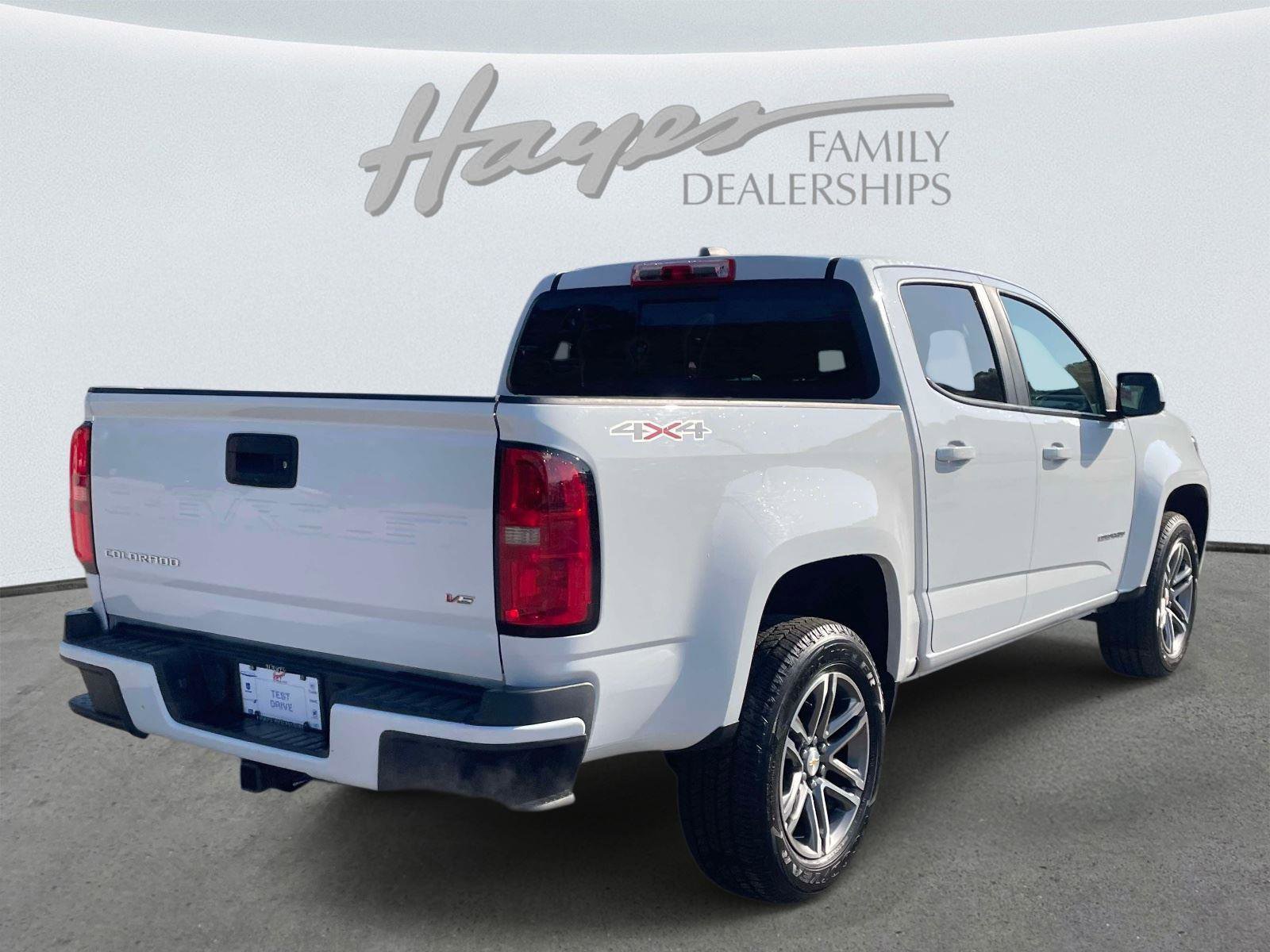 Used 2022 Chevrolet Colorado LT w/ Luxury Package image 3