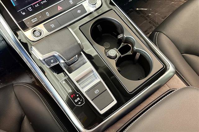 Used 2023 Audi Q8 Premium Plus w/ Premium Plus Package AWD/4WD image 16