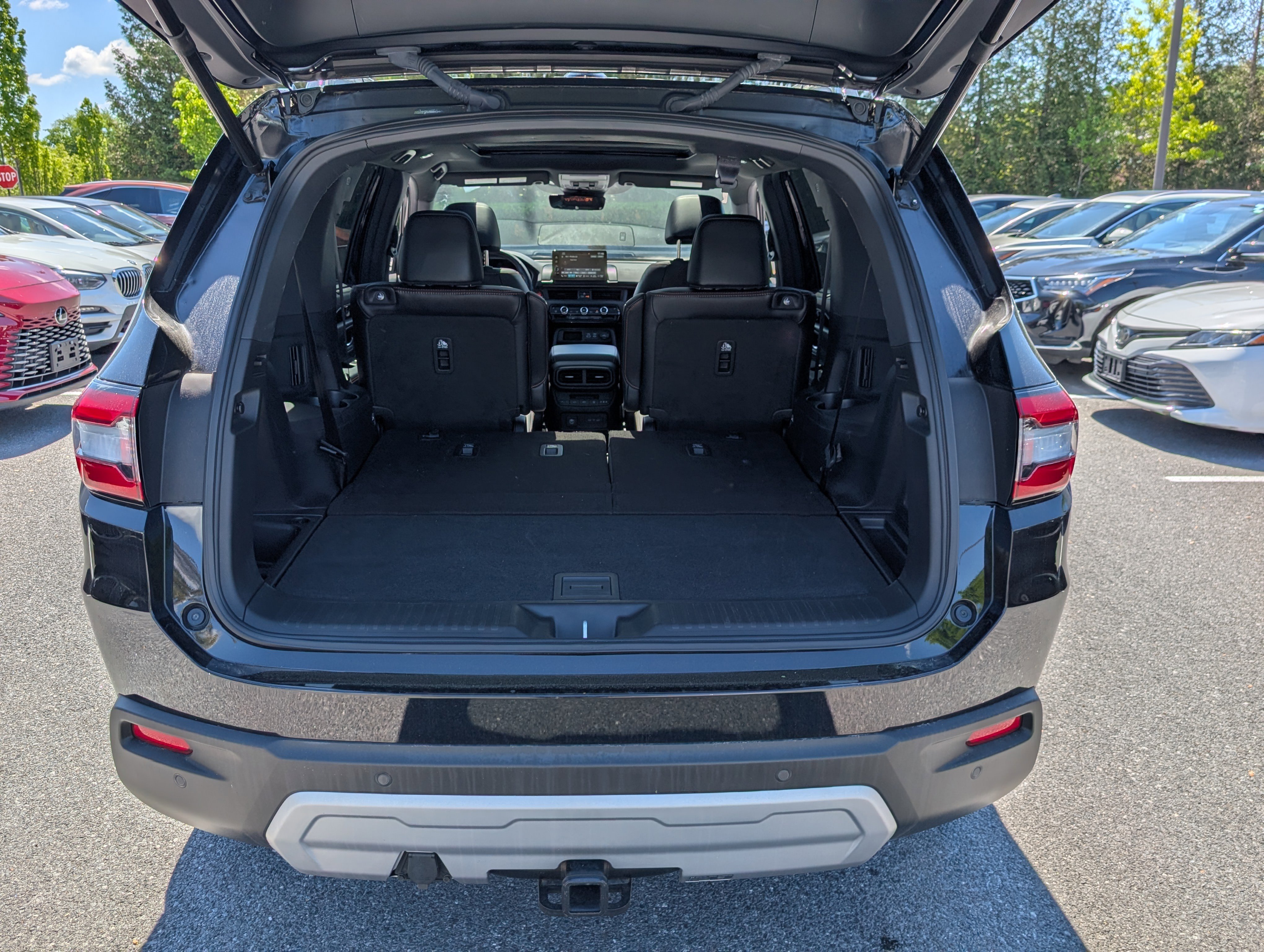 Used 2024 Honda Pilot TrailSport image 14