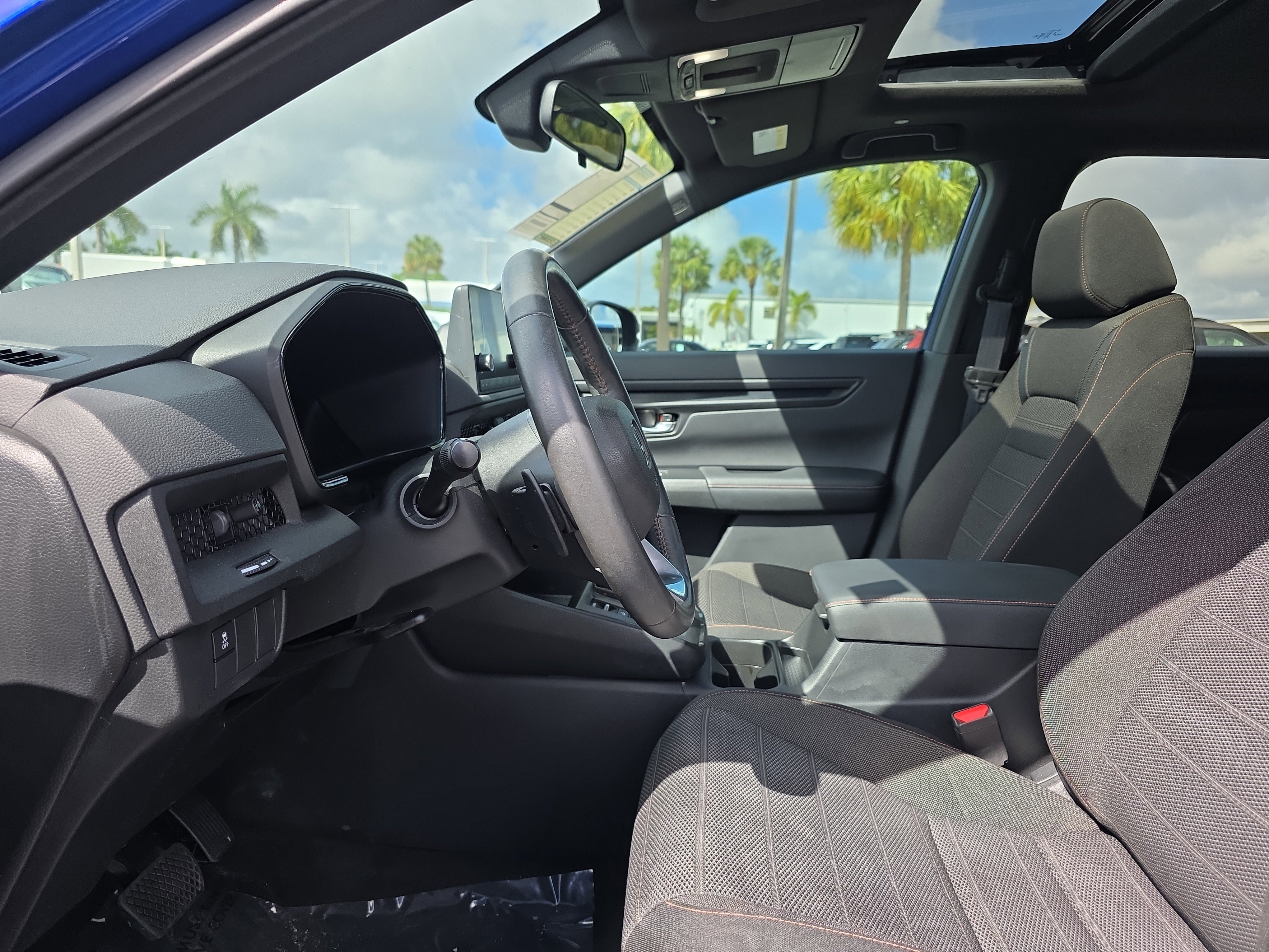 Used 2023 Honda CR-V Sport image 24