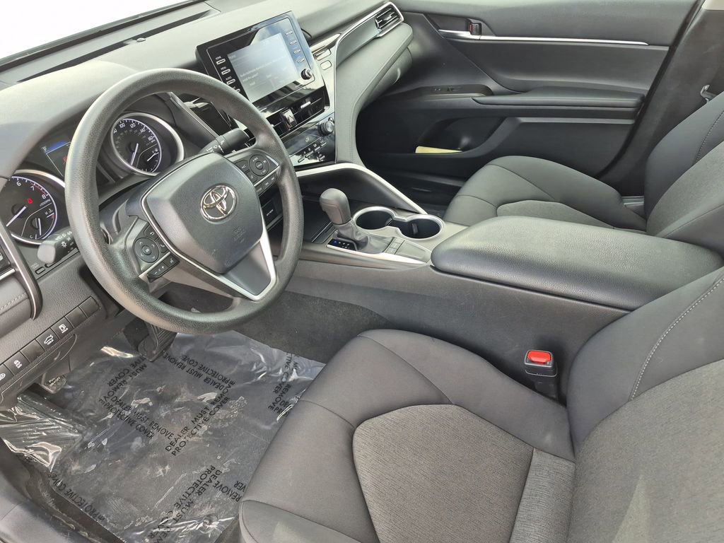Used 2023 Toyota Camry LE image 10