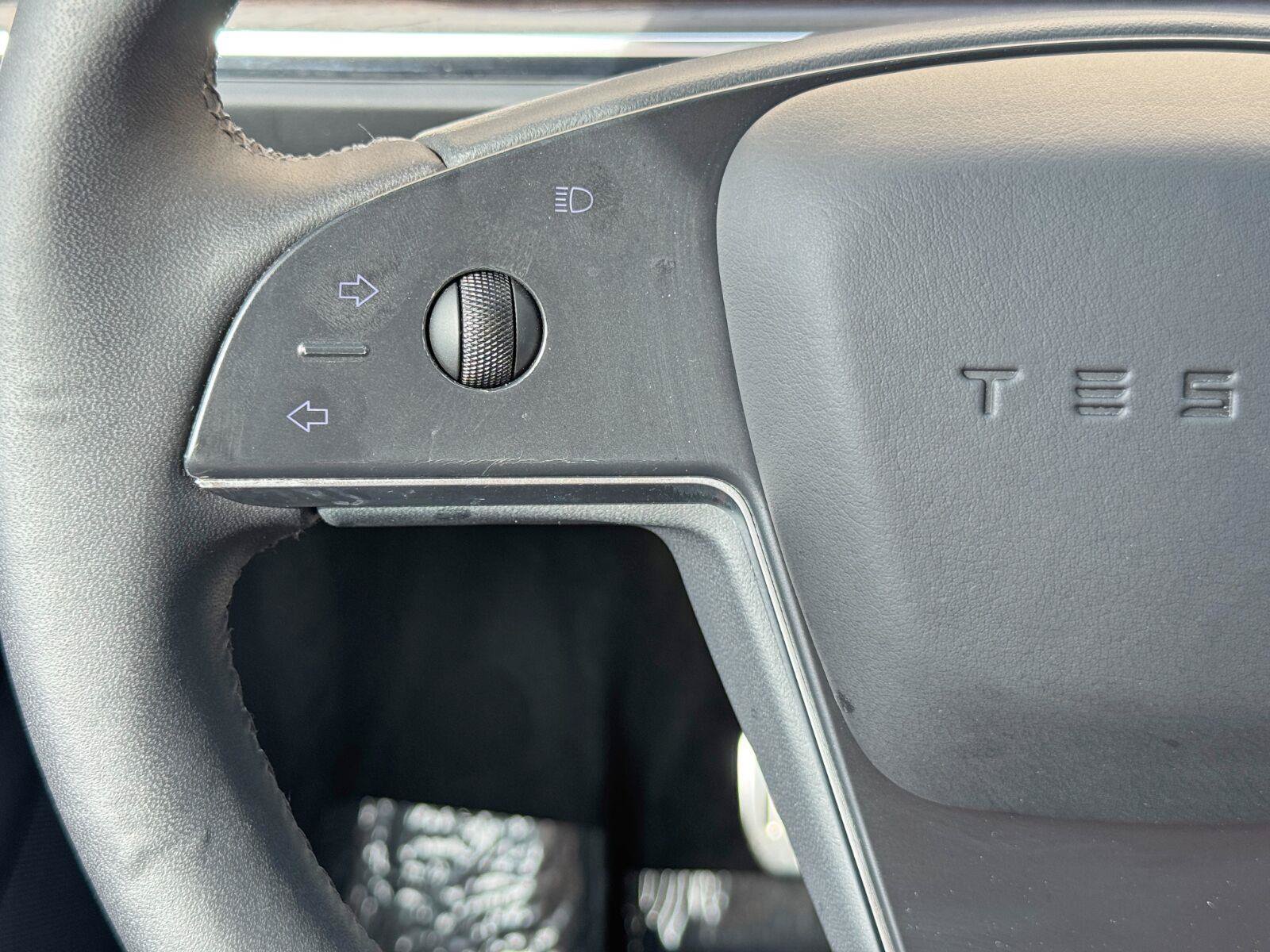 Used 2023 Tesla Model X AWD/4WD image 20