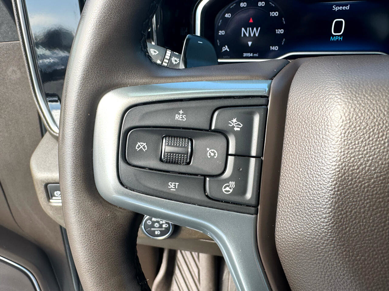 Used 2024 Chevrolet Silverado 1500 LTZ w/ LTZ Premium Package image 27