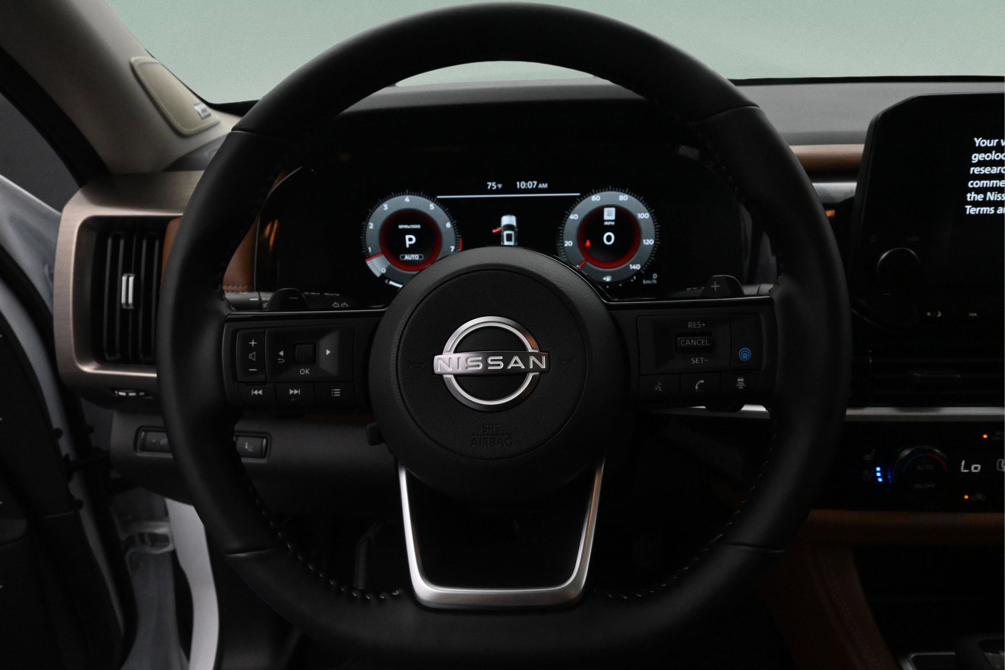 Used 2025 Nissan Pathfinder Platinum w/ Cargo Package AWD/4WD image 21