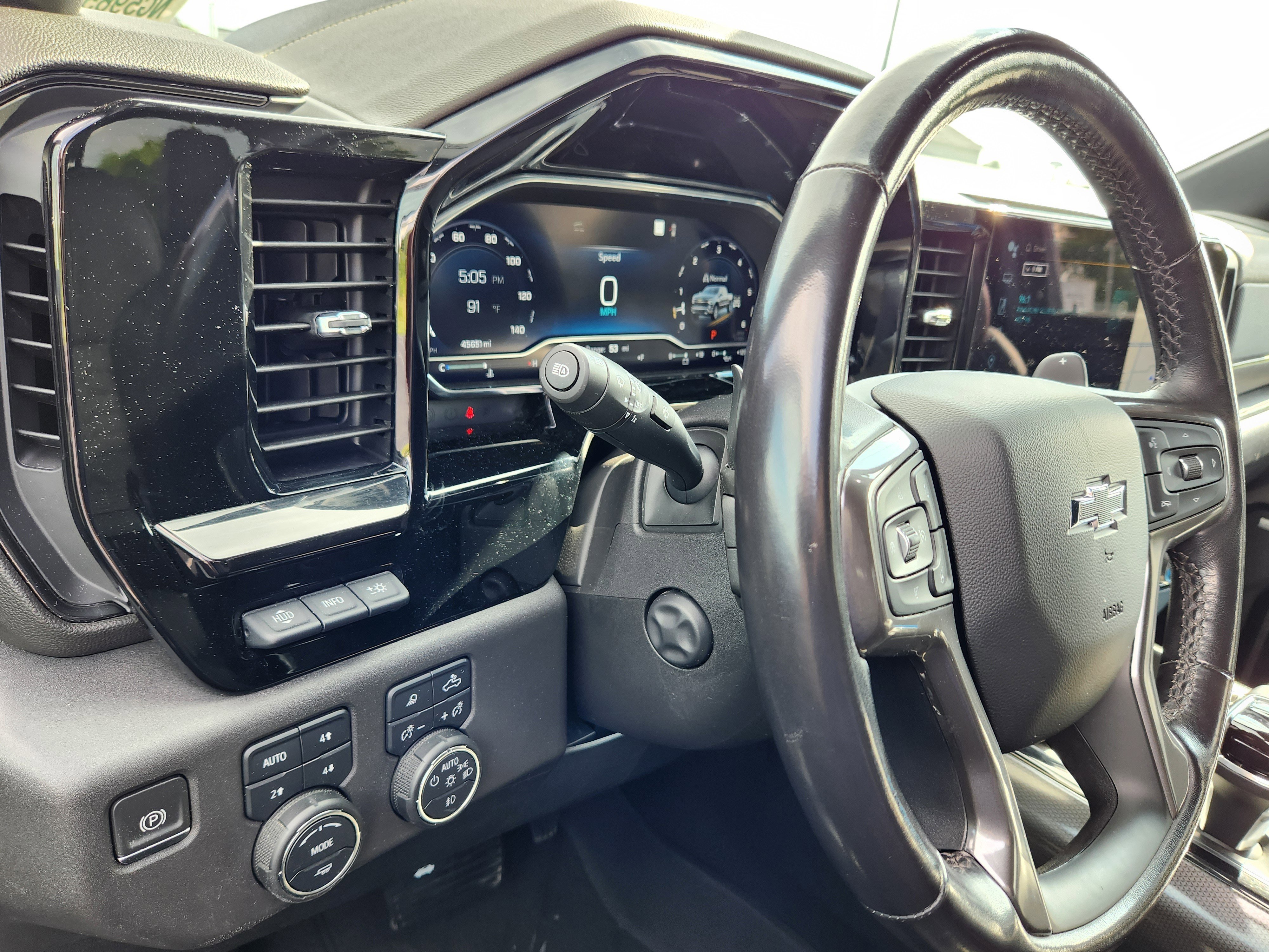 Used 2022 Chevrolet Silverado 1500 ZR2 w/ Technology Package image 24