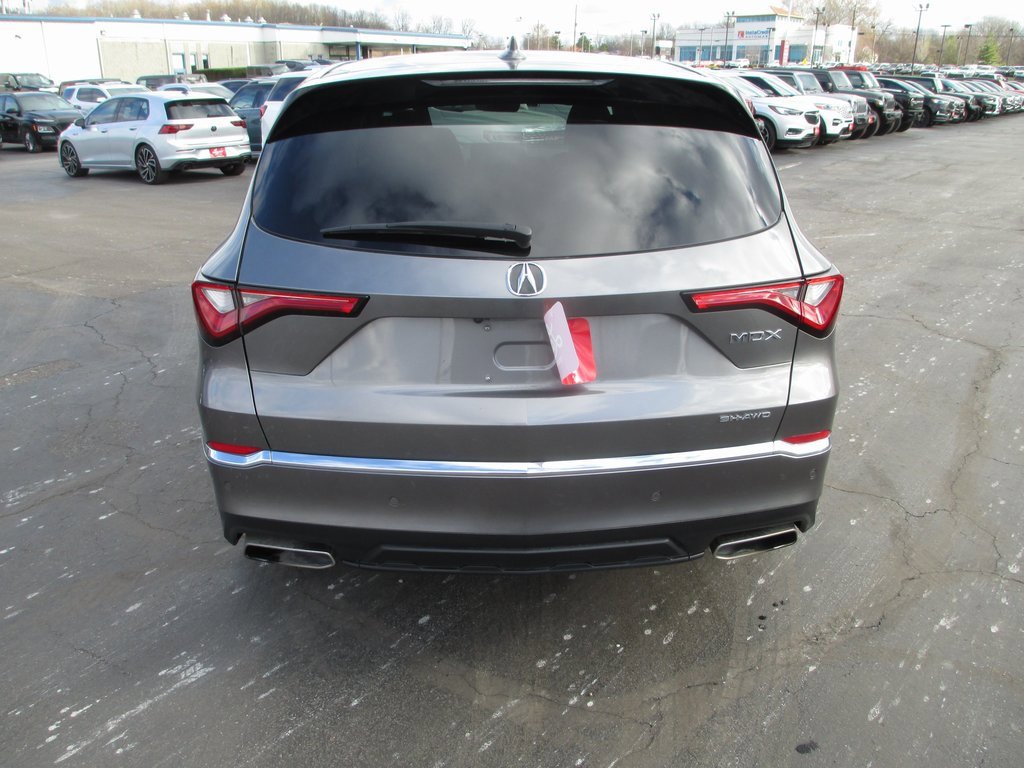 Used 2024 Acura MDX SH-AWD w/ Technology Package image 5