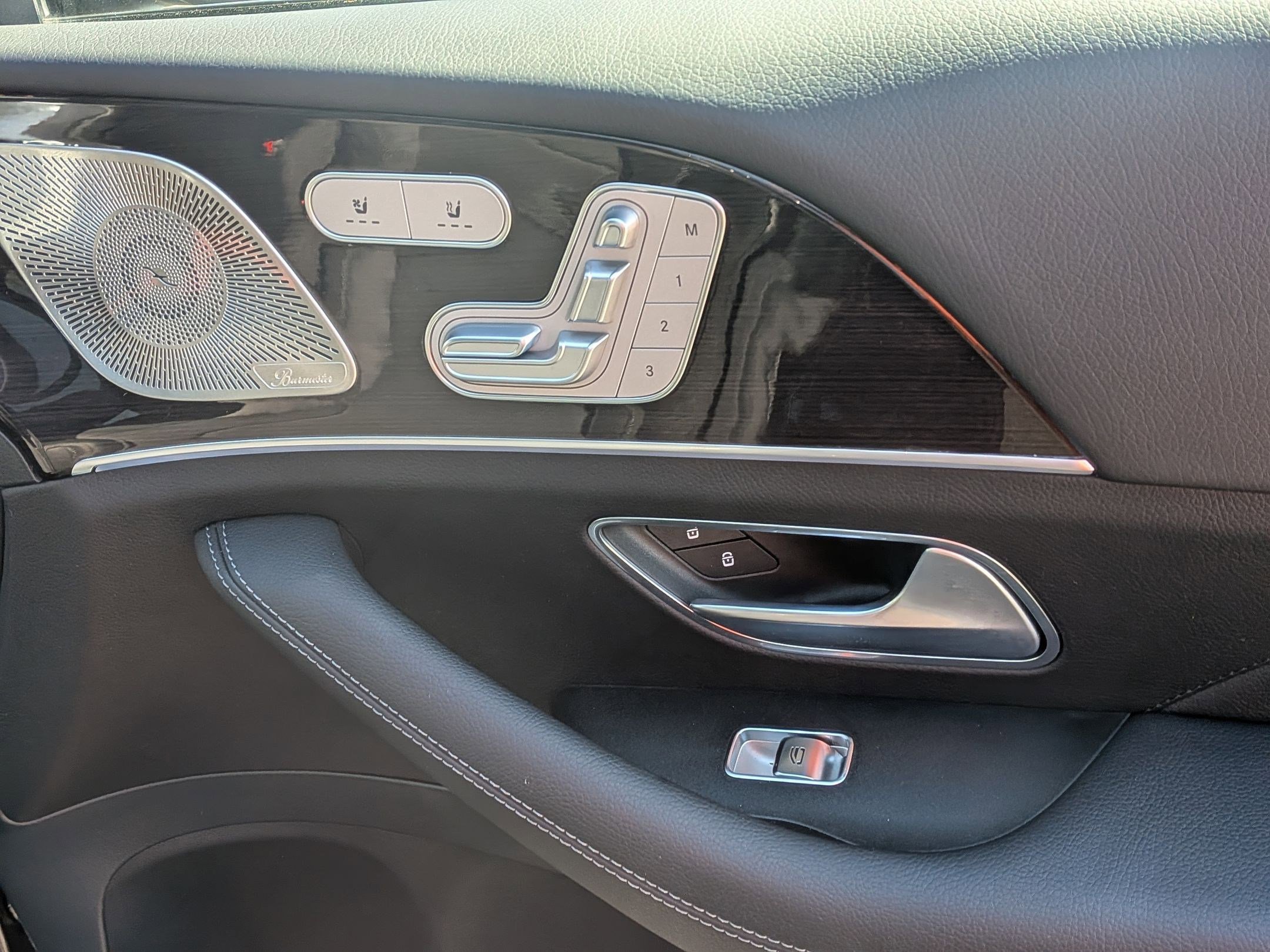 Certified 2025 Mercedes-Benz GLS 450 GLS 450 image 38