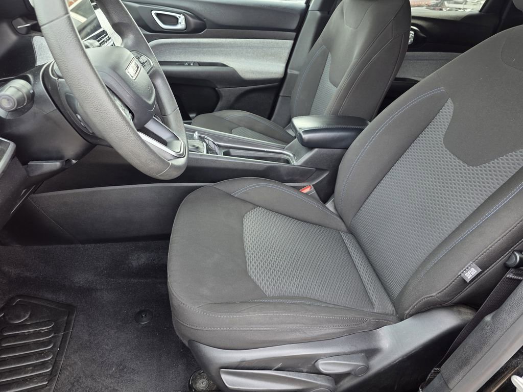 Used 2024 Jeep Compass Sport image 13