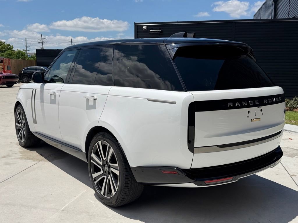Used 2023 Land Rover Range Rover SE AWD/4WD image 7