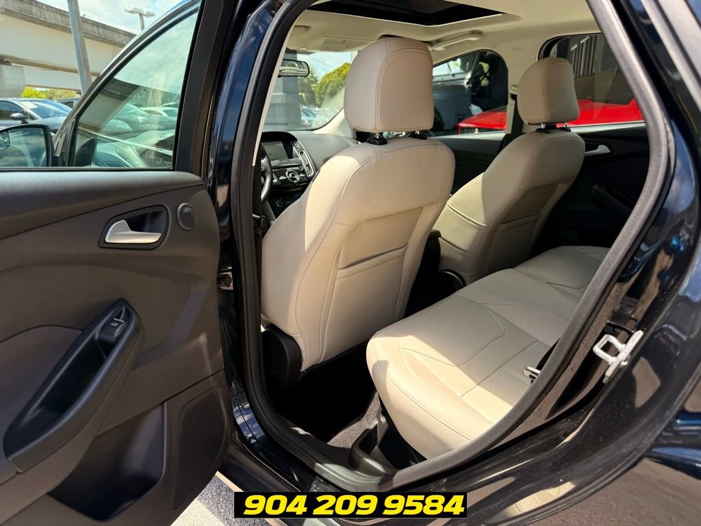 Used 2017 Ford Focus Titanium FWD image 26