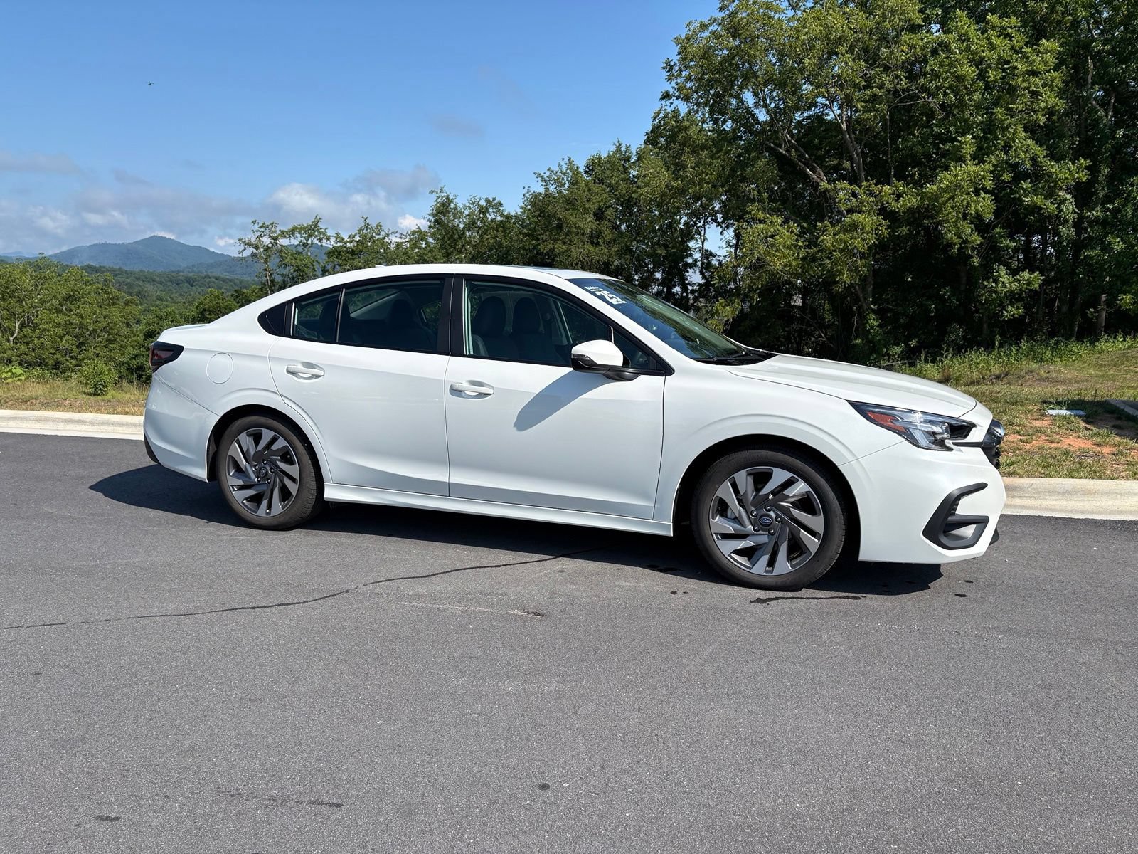 Certified 2025 Subaru Legacy Limited AWD/4WD image 7