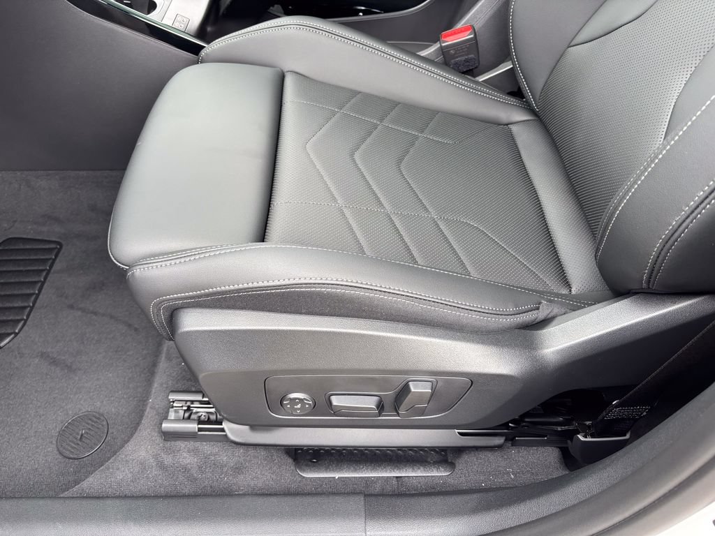 New 2026 BMW X2 xDrive28i w/ Technology Package AWD/4WD image 15