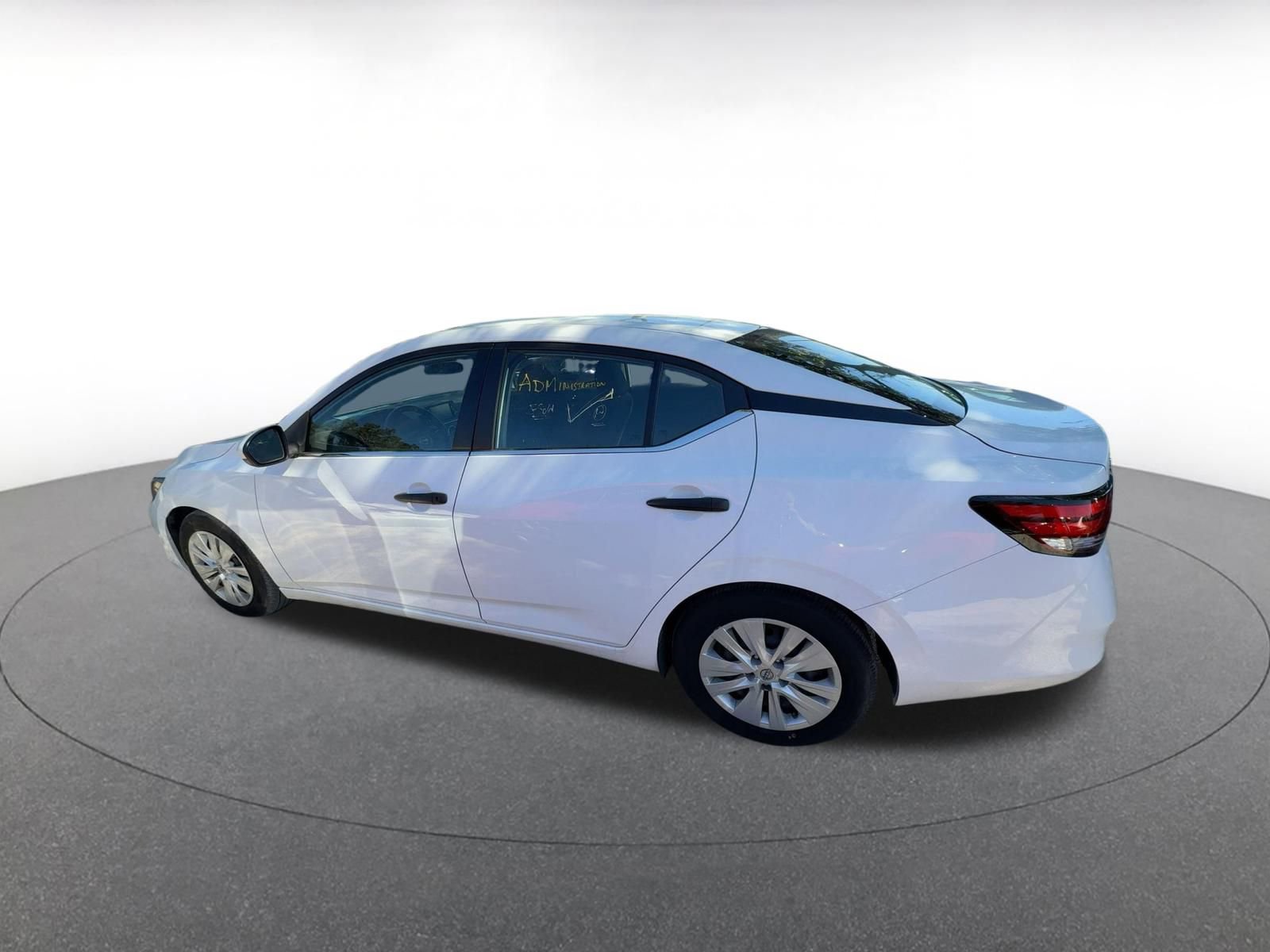 Used 2025 Nissan Sentra S image 4