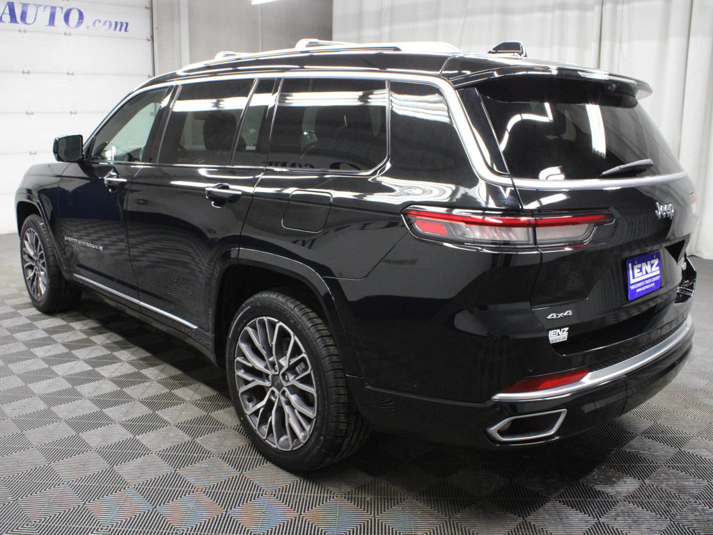 Used 2023 Jeep Grand Cherokee L Summit AWD/4WD image 7