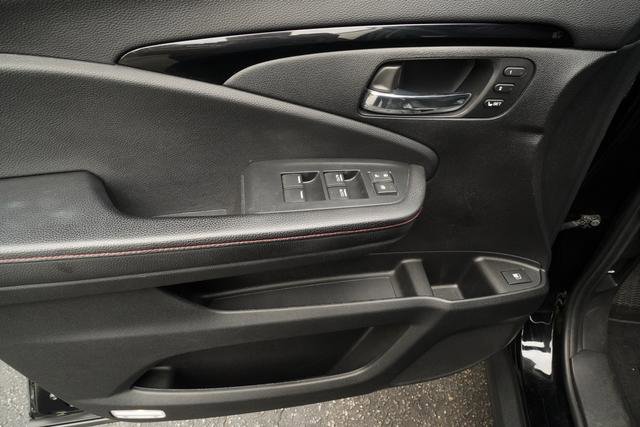Used 2021 Honda Ridgeline Black Edition image 12