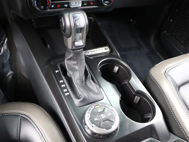 Used 2025 Ford Bronco Outer Banks image 24