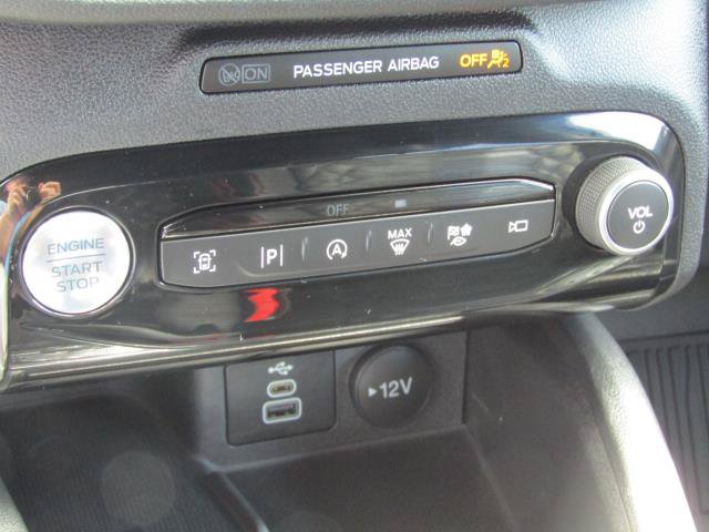 Used 2024 Ford Escape ST-Line Elite w/ Premium Technology Package AWD/4WD image 28