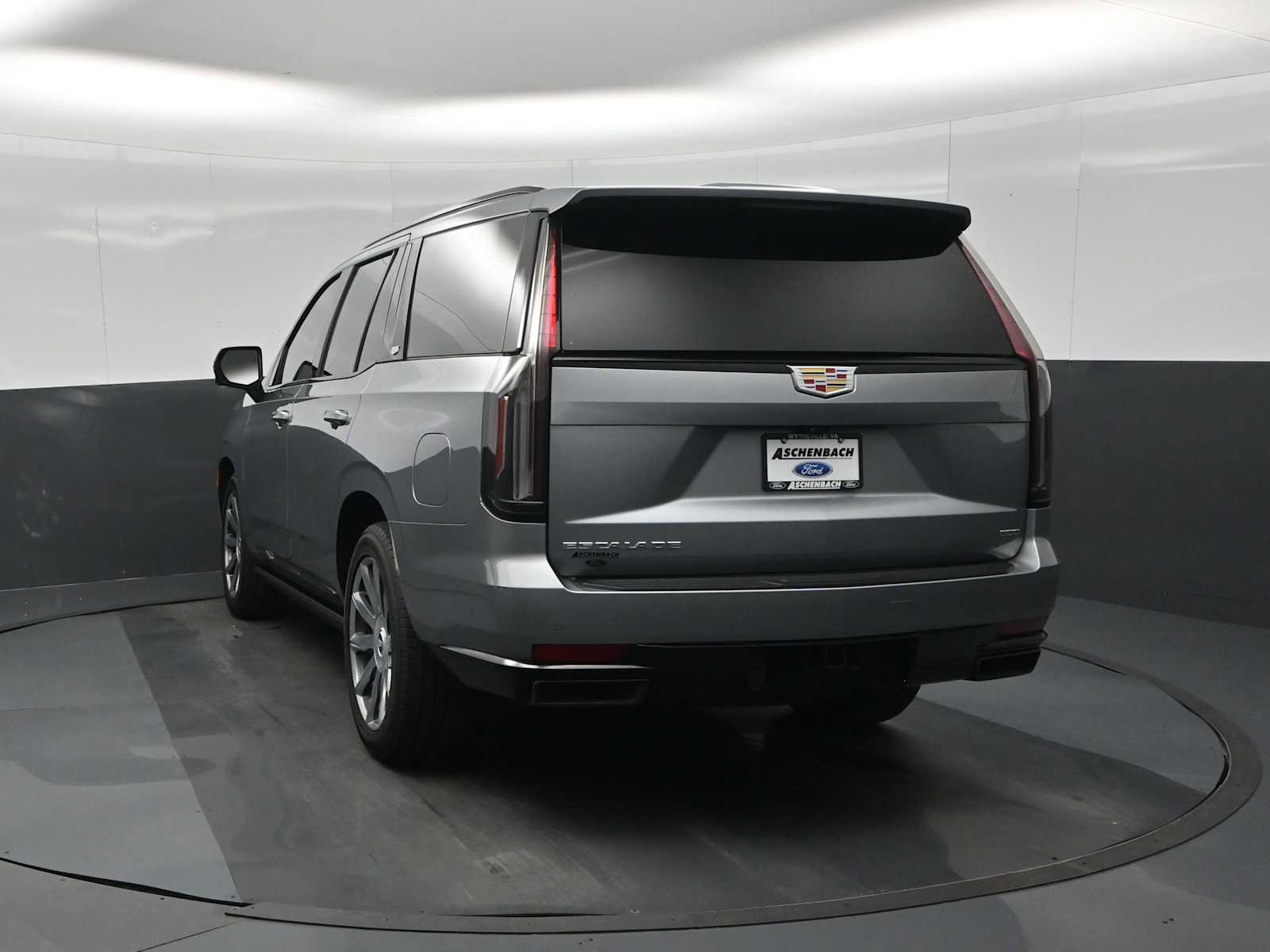 Used 2023 Cadillac Escalade Sport Platinum image 7