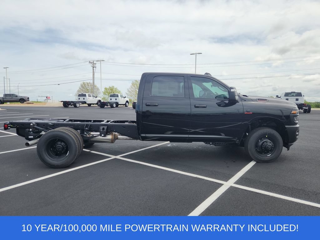 New 2026 RAM 3500 Tradesman AWD/4WD image 9