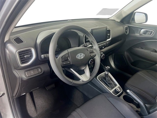 New 2025 Hyundai Venue SEL image 21